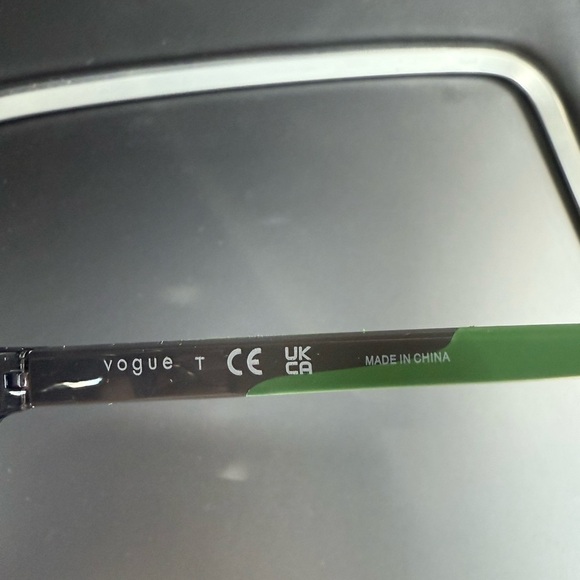 Vogue Kids eyeglasses - Picture 5 of 6